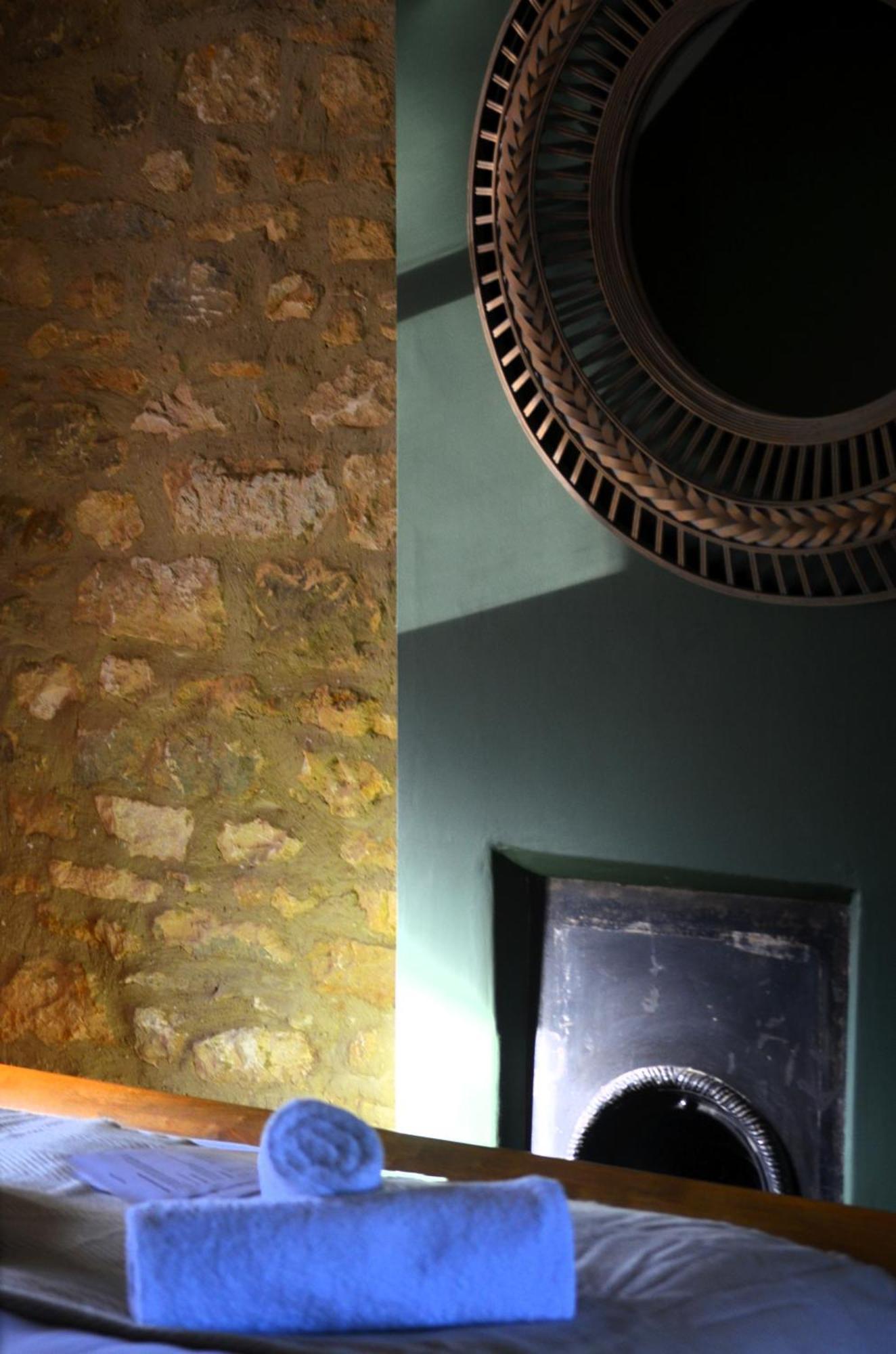 HOTEL HOLLOW BOTTOM - B&B | ⋆⋆⋆⋆ | GUITING POWER, UNITED KINGDOM ...