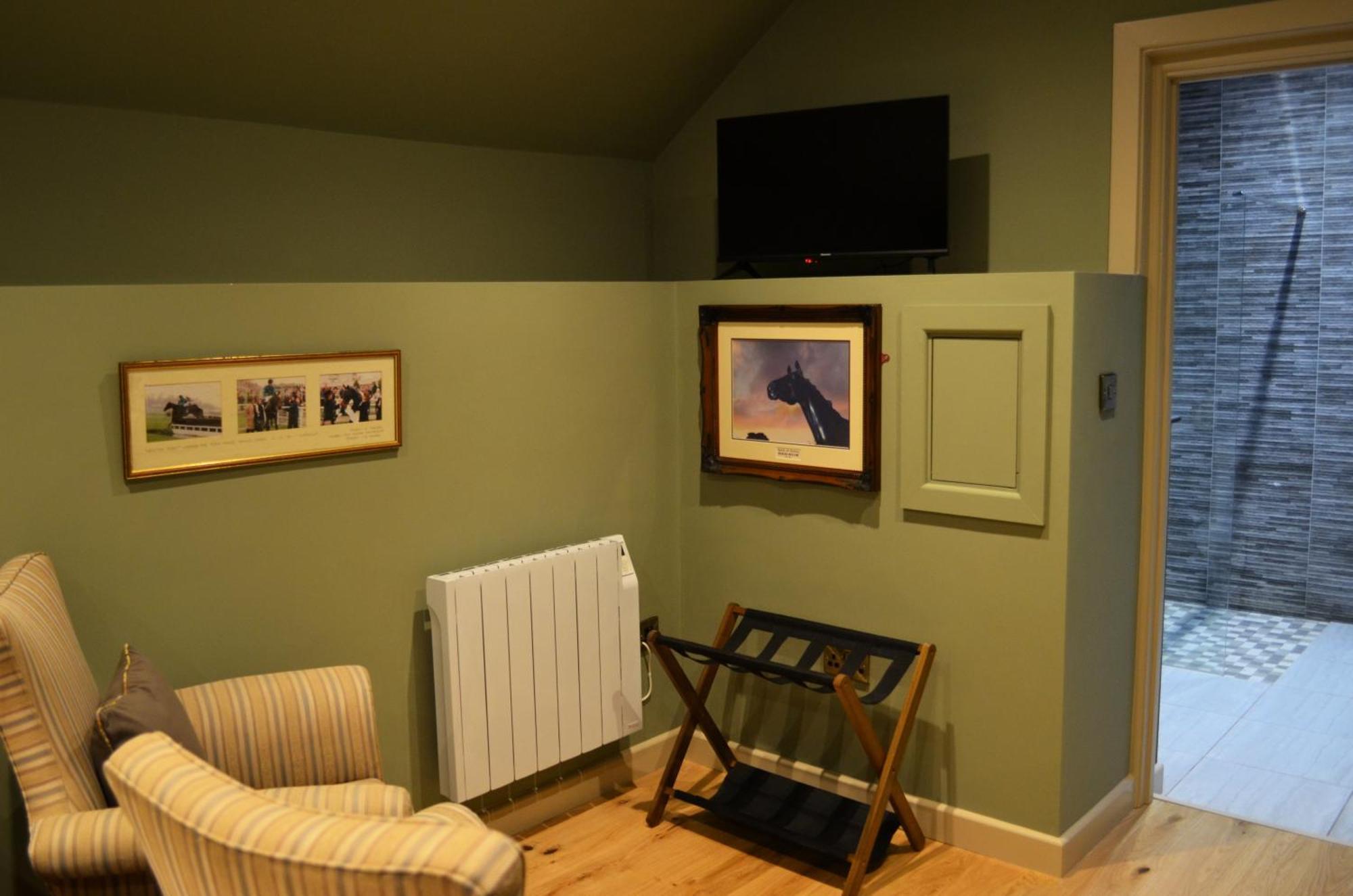 HOTEL HOLLOW BOTTOM - B&B | ⋆⋆⋆⋆ | GUITING POWER, UNITED KINGDOM ...